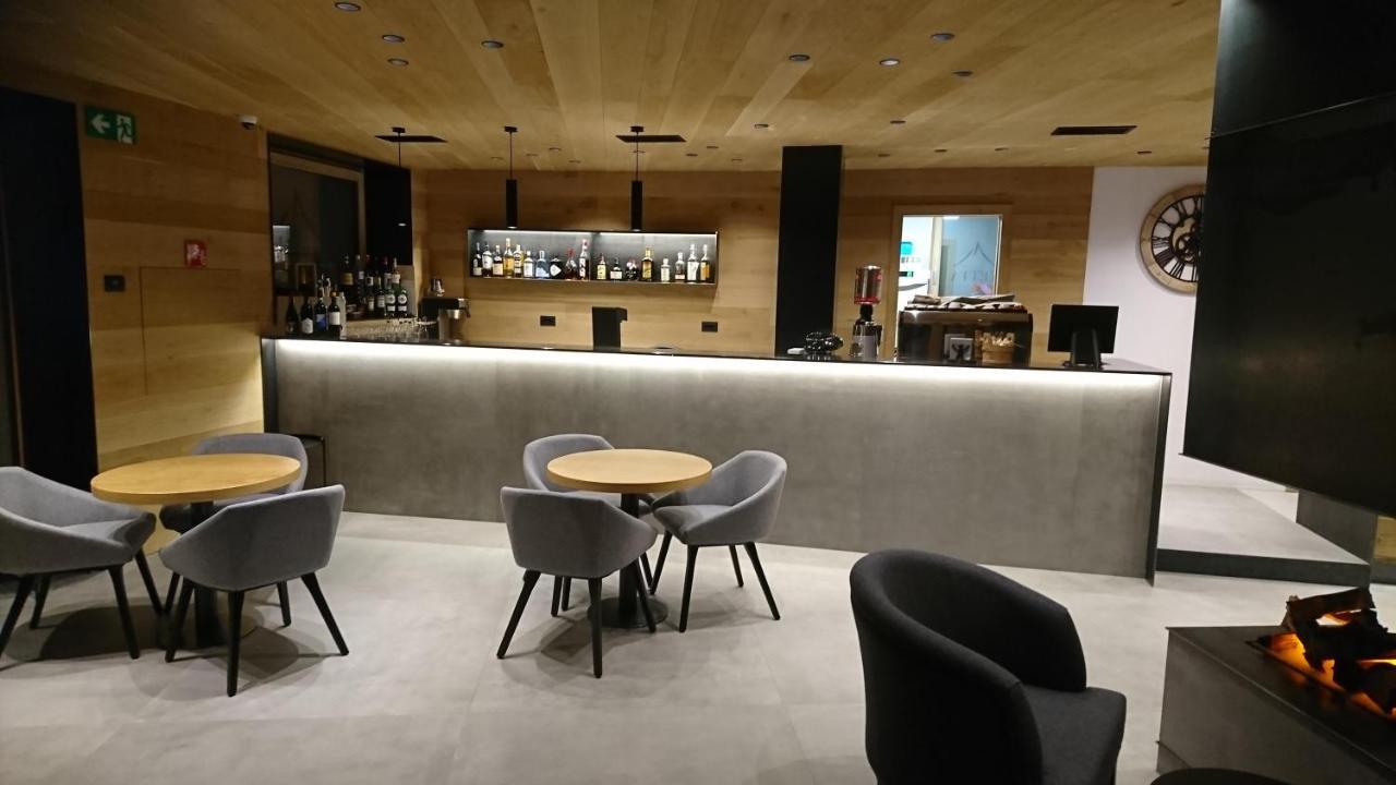 Hotel Vetta Alpine Relax Livigno Esterno foto