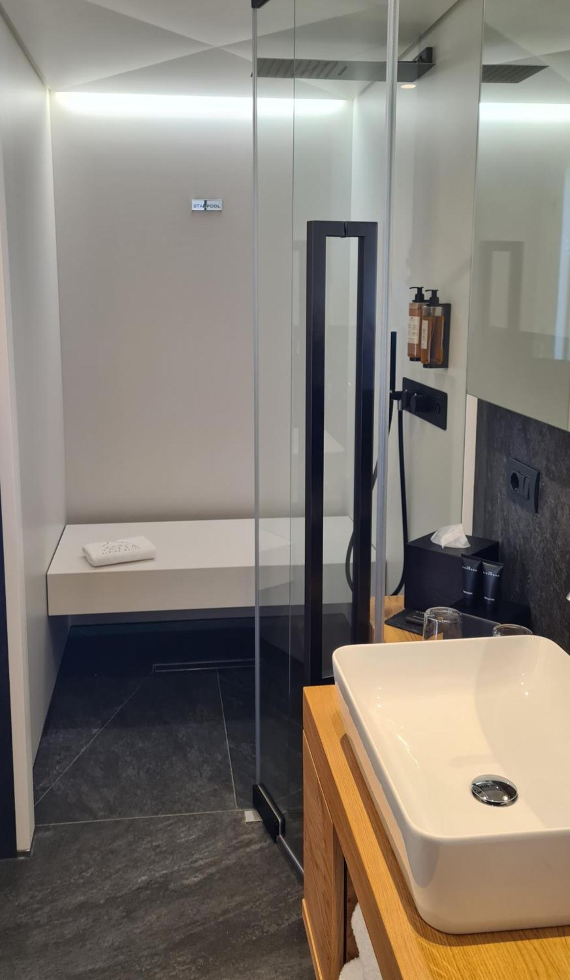 Hotel Vetta Alpine Relax Livigno Esterno foto